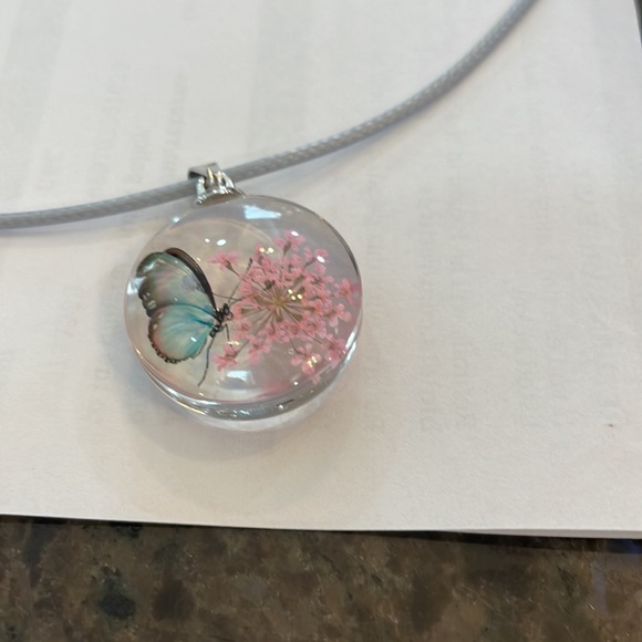 Butterfly pendant necklace with light blue necklace - Picture 5 of 5